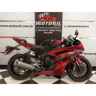 YAMAHA YZF R6 VERMELHA 2011