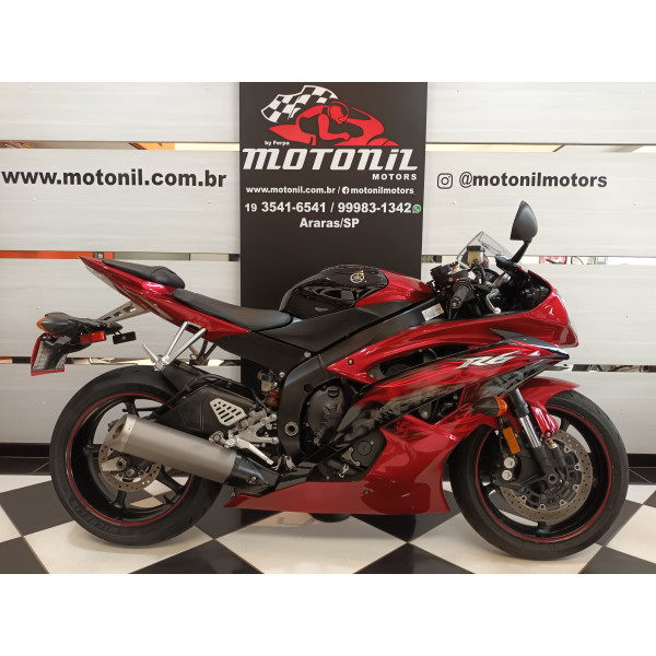 YAMAHA YZF R6 VERMELHA 2011